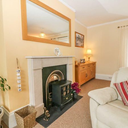 Saltwood Apartment Eastbourne Bagian luar foto
