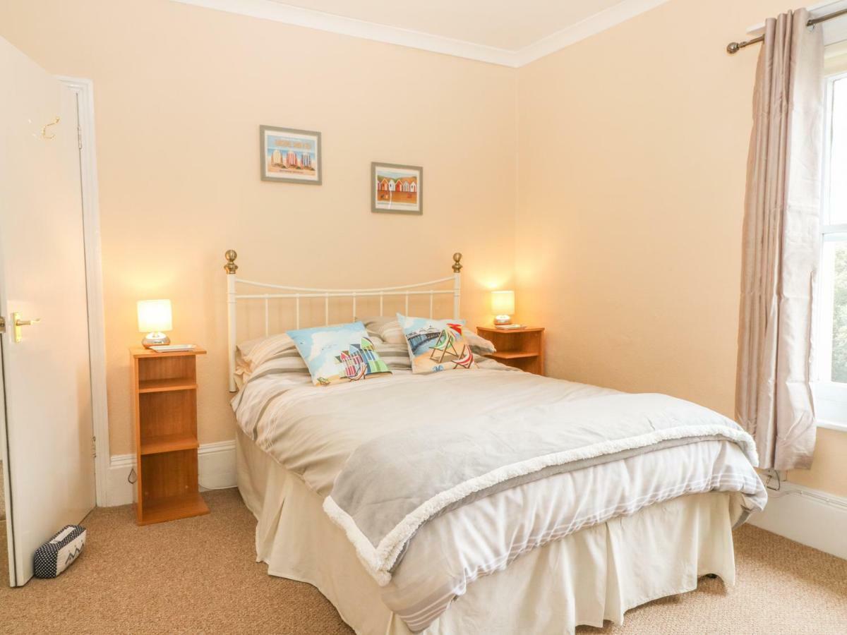Saltwood Apartment Eastbourne Bagian luar foto
