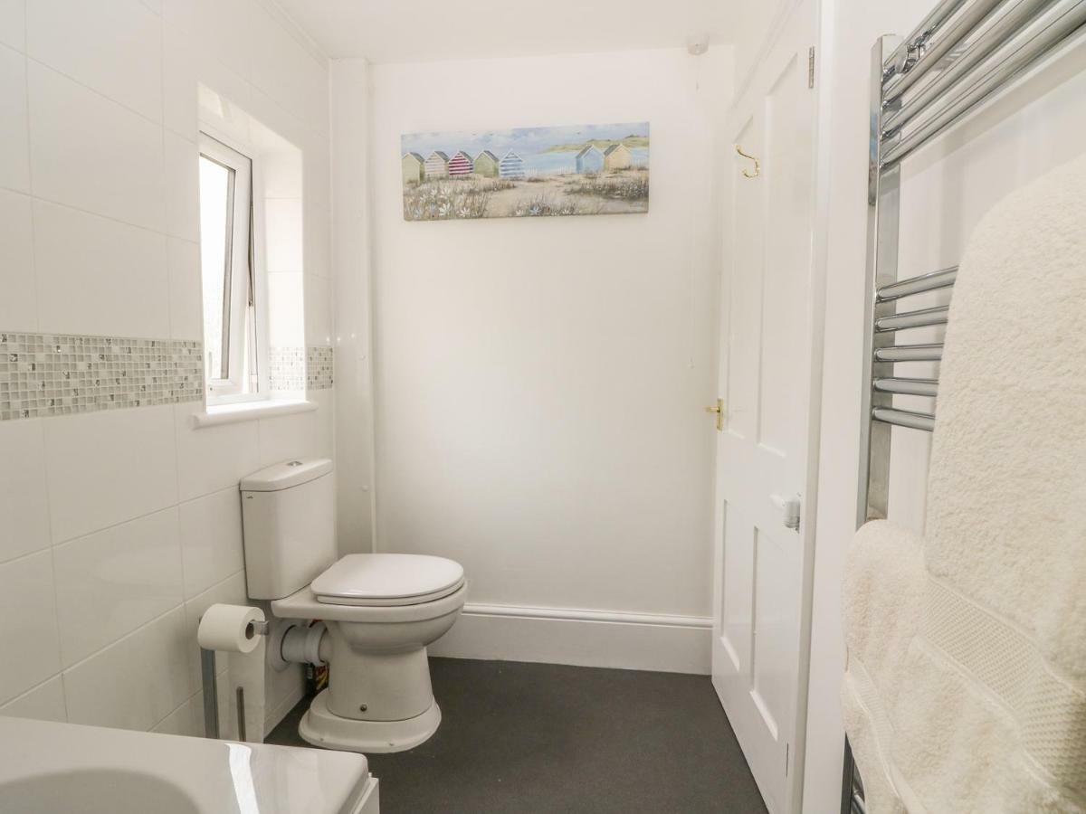 Saltwood Apartment Eastbourne Bagian luar foto