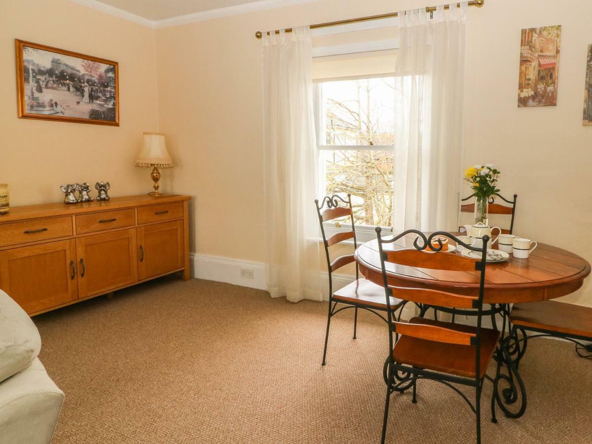 Saltwood Apartment Eastbourne Bagian luar foto