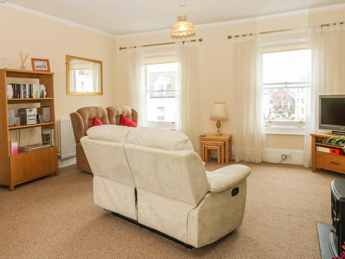 Saltwood Apartment Eastbourne Bagian luar foto